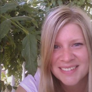 Meet your Posher, Melanie